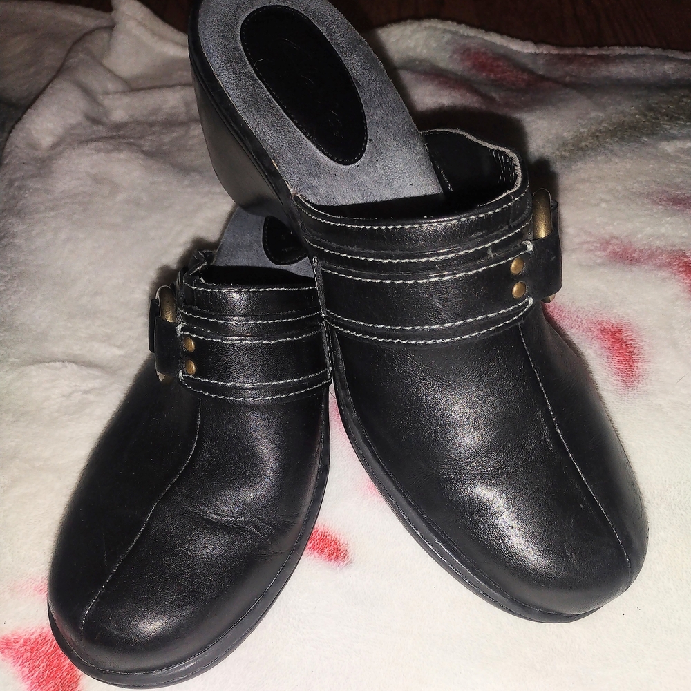 Clarks Black Leather Mules with Buckle Detail#515514